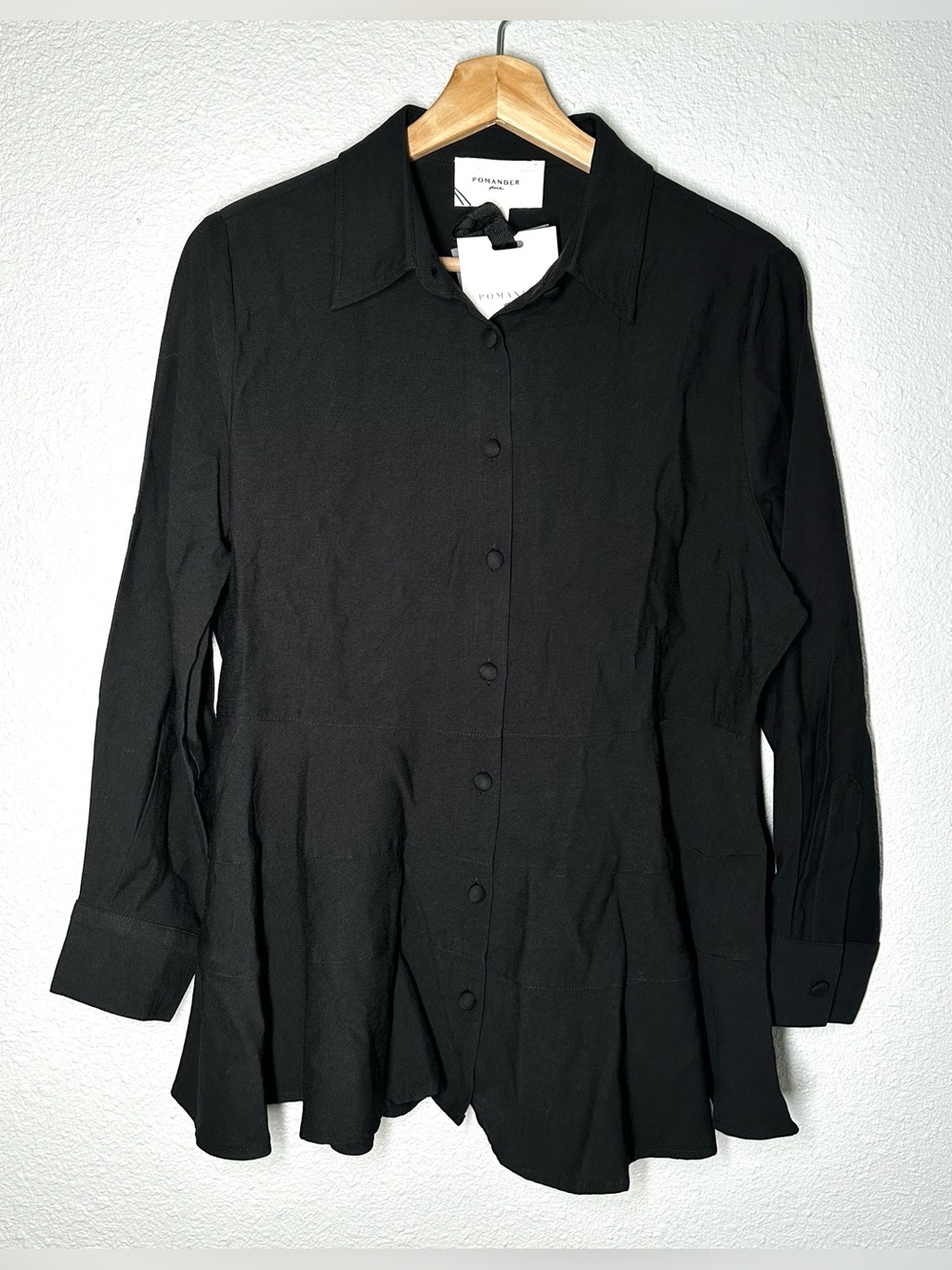 NWT Tuckernuck Pomander Place Ashlen Blouse Black Tunic Top Tiered Size Medium